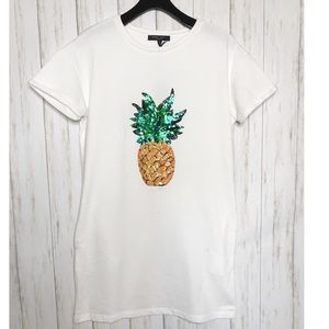 Romeo & Juliet Couture Pineapple Sequin Tee Dress